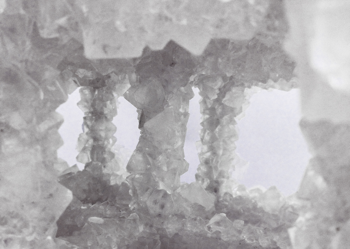 marzia-ricci_extroflexed-crystal_stool-macro